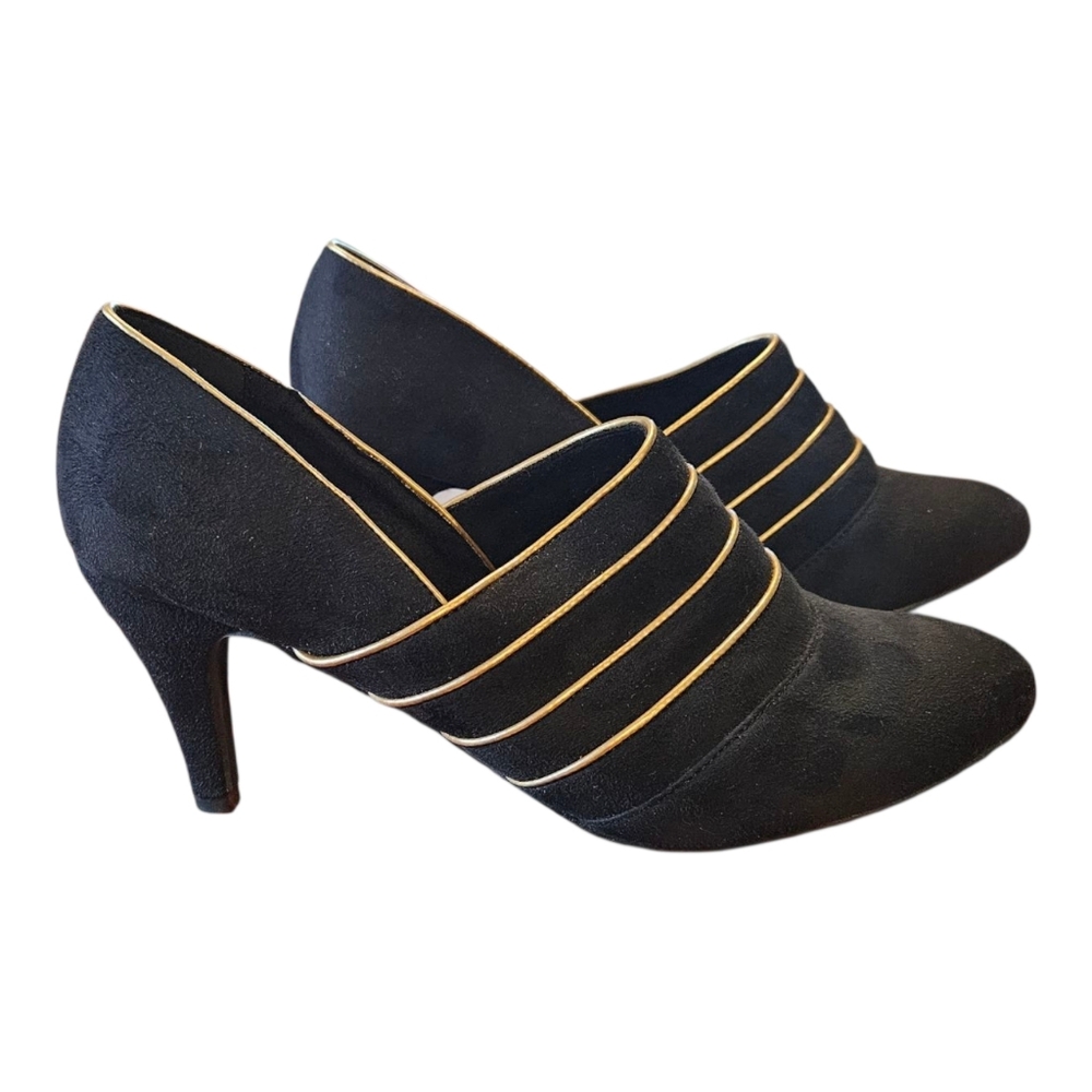 Andiamo Women's Black Velvet Closed Toe Heels With Gold Trim Size 8.5 Slip On